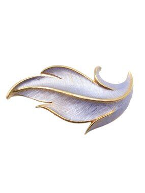 Vintage Signed JJ Jonette Dusty Lavender Enamel Leaf Feather Brooch Pin 2.25"